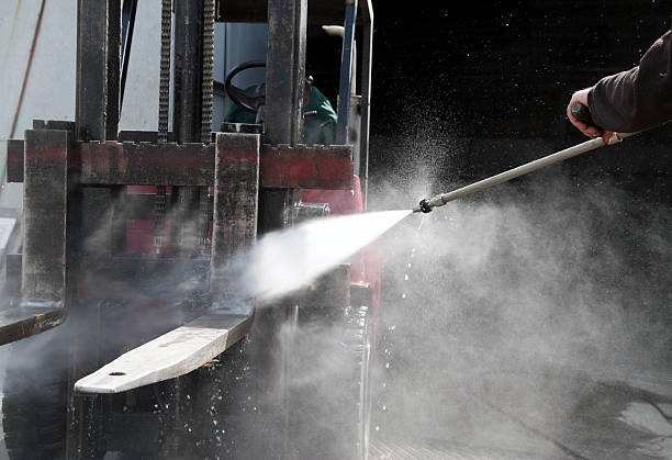 Best Deck Pressure Washing  in Oblong, IL
